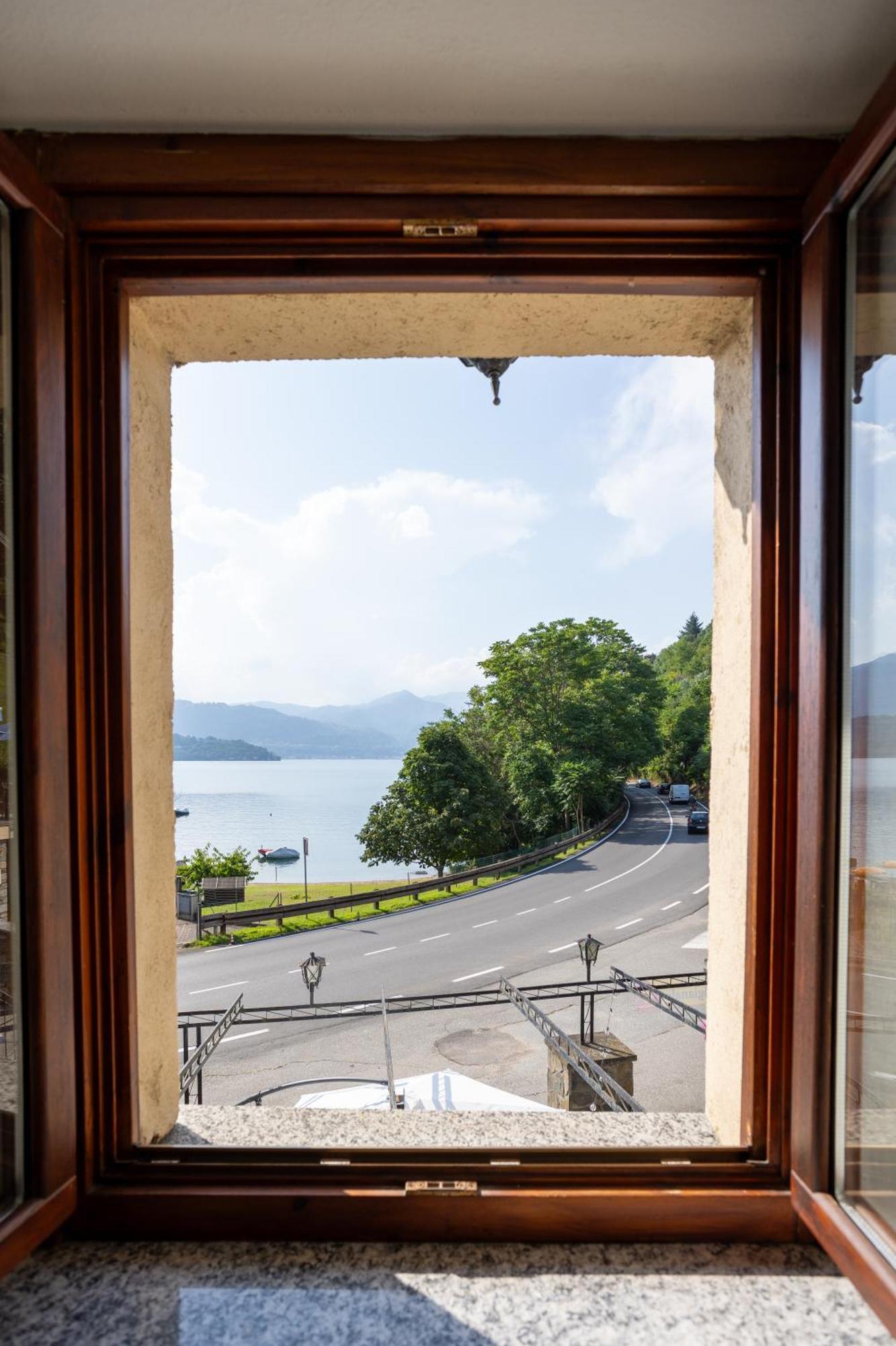 Hotel Fontaine Bleue Orta San Giulio Buitenkant foto